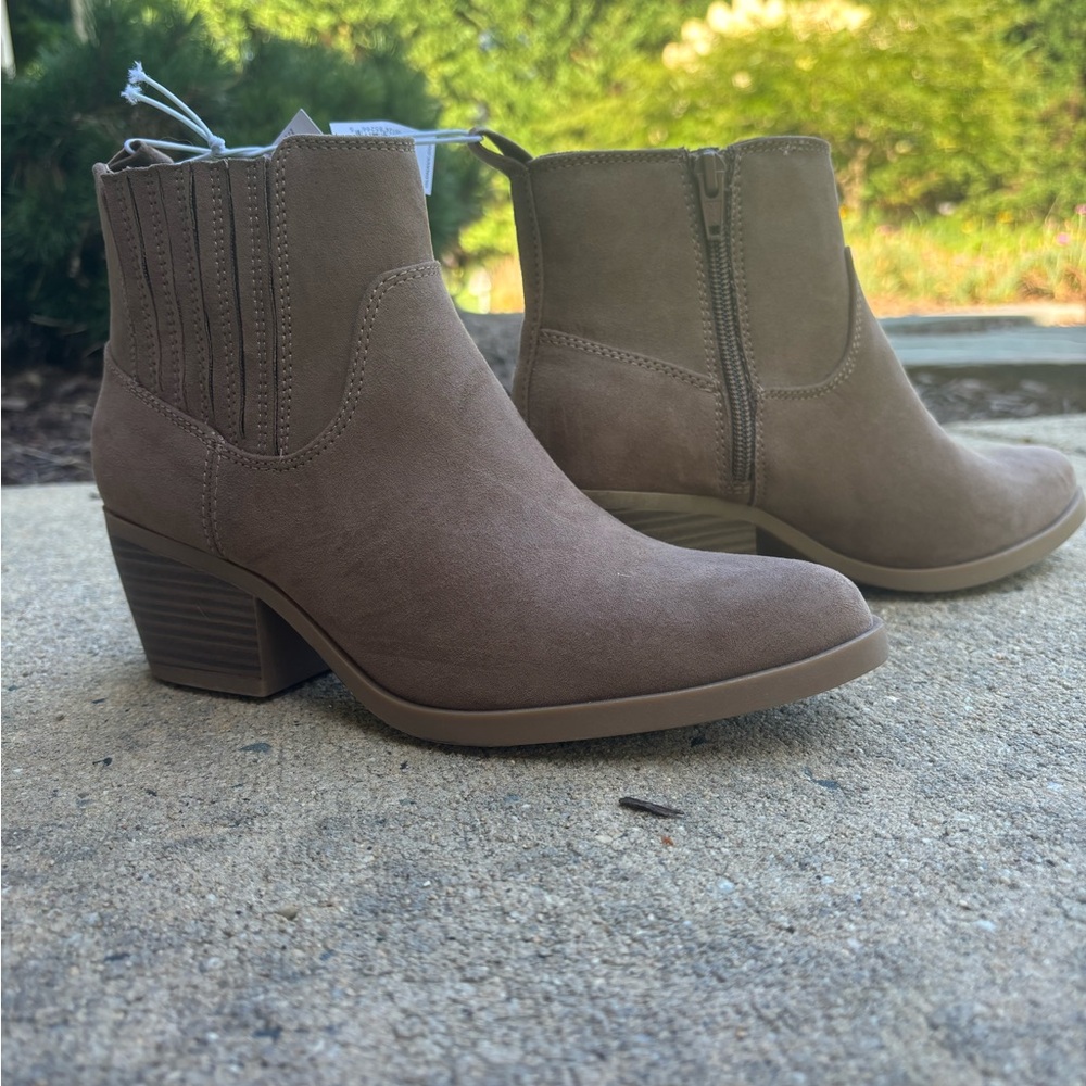 Old Navy Tan Ankle Booties